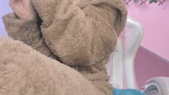 Snapshot of meribeth303av chatting on 24, 12, 2024 meribeth303av online show from 24, 12, 2024