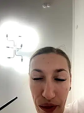 KateRedgar online show from 9, 11, 2025