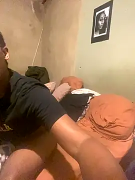 Snapshot of Moorella1 chatting on 4, 12, 2025 Moorella1 online show from 4, 12, 2025