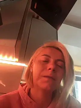 Snapshot of tanyagrey chatting on 17, 3, 2026 tanyagrey online show from 17, 3, 2026