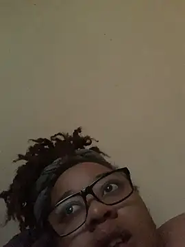 Snapshot of bustypothead chatting on 9, 10, 2025 bustypothead online show from 9, 10, 2025