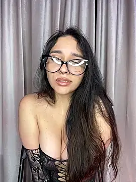 ThaliaRivera  online show from 15, 3, 2025