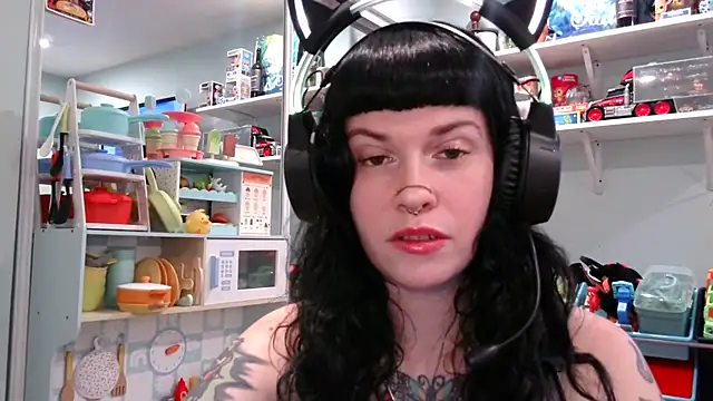 Marcelinegoddess online show from 17, 2, 2025