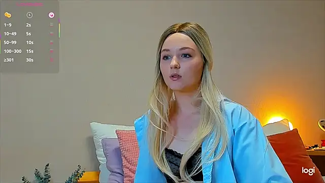 Snapshot of Agatha_weiss chatting on 1, 12, 2025 Agatha weiss online show from 1, 12, 2025