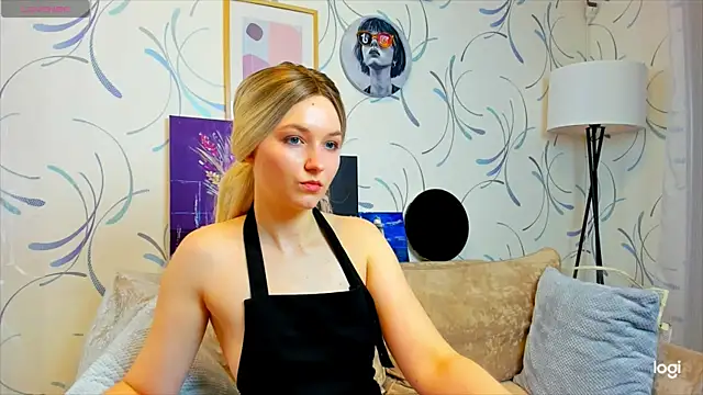 Snapshot of Agatha_weiss chatting on 11, 4, 2026 Agatha weiss online show from 11, 4, 2026