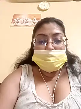 Snapshot of LAVERNIYA_ chatting on 17, 1, 2025 LAVERNIYA online show from 17, 1, 2025