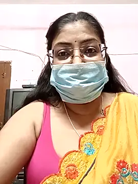 Snapshot of LAVERNIYA_ chatting on 6, 3, 2025 LAVERNIYA online show from 6, 3, 2025