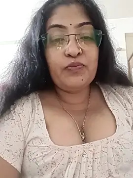 Snapshot of LAVERNIYA_ chatting on 14, 9, 2025 LAVERNIYA online show from 14, 9, 2025