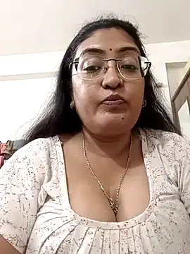 Snapshot of LAVERNIYA_ chatting on 26, 9, 2025 LAVERNIYA online show from 26, 9, 2025