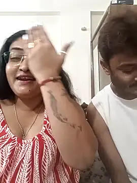 Snapshot of LAVERNIYA_ chatting on 11, 10, 2025 LAVERNIYA online show from 11, 10, 2025