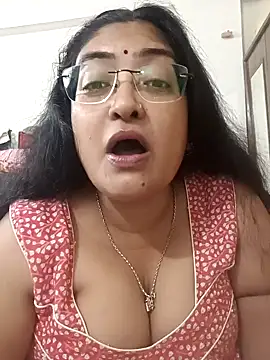 Snapshot of LAVERNIYA_ chatting on 17, 10, 2025 LAVERNIYA online show from 17, 10, 2025