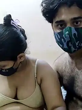 IND COUPLE1 online show from 4, 1, 2025