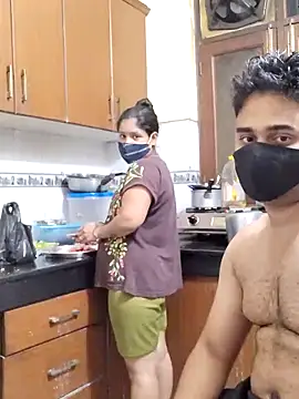 IND COUPLE1 online show from 15, 2, 2025