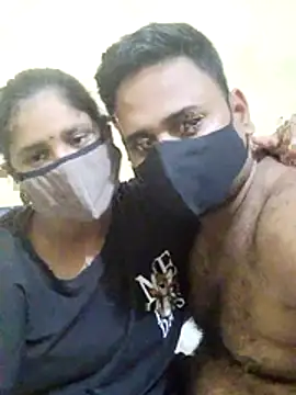Snapshot of IND_COUPLE1 chatting on 21, 7, 2026 IND COUPLE1 online show from 21, 7, 2026