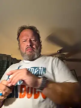 Snapshot of kikdrummer chatting on 23, 4, 2026 kikdrummer online show from 23, 4, 2026