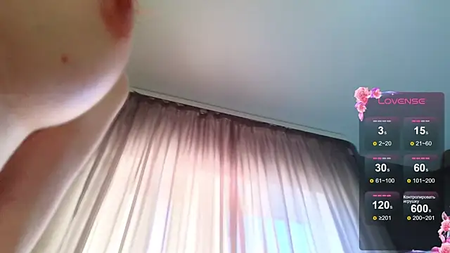 Snapshot of _LittleAngel_ chatting on 15, 4, 2026 LittleAngel online show from 15, 4, 2026