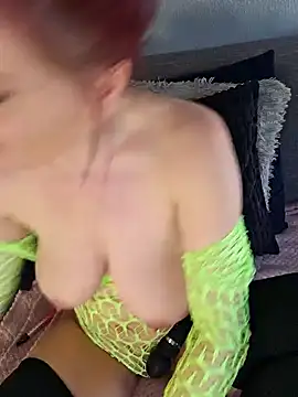 Snapshot of Nicky-Blue chatting on 19, 12, 2024 Nicky-Blue online show from 19, 12, 2024