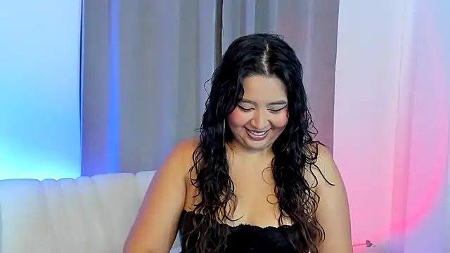 Snapshot of LiahDiaz chatting on 9, 9, 2025 LiahDiaz online show from 9, 9, 2025