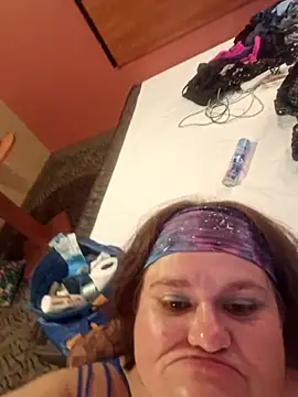 mcv131985 online show from 17, 10, 2025