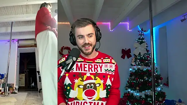 Snapshot of Mikev chatting on 19, 12, 2024 Mikev online show from 19, 12, 2024