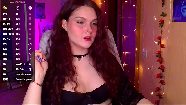 Snapshot of Jenna_Sativa chatting on 19, 4, 2026 Jenna Sativa online show from 19, 4, 2026