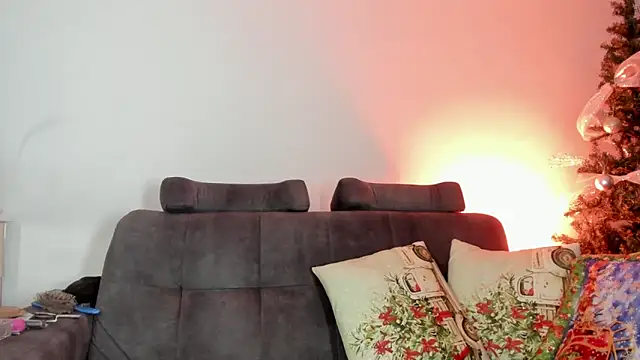 Snapshot of _Isabelhaa chatting on 16, 12, 2025 Isabelhaa online show from 16, 12, 2025