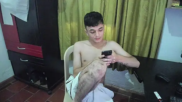 Snapshot of Waturox chatting on 6, 2, 2026 Waturox online show from 6, 2, 2026