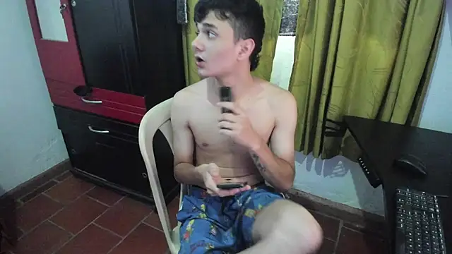 Snapshot of Waturox chatting on 21, 3, 2026 Waturox online show from 21, 3, 2026