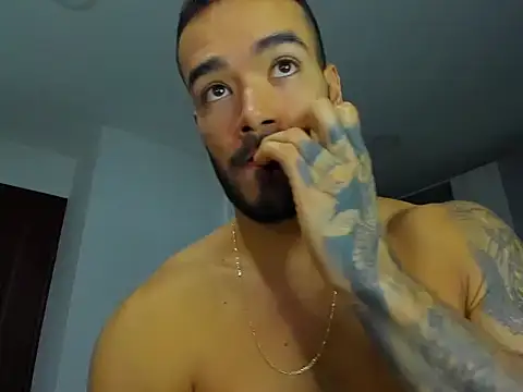 Alexander Martines online show from 5, 10, 2025