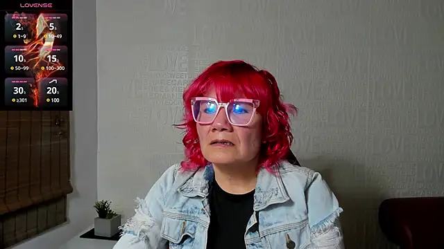 Salomeediaz  online show from 24, 1, 2025