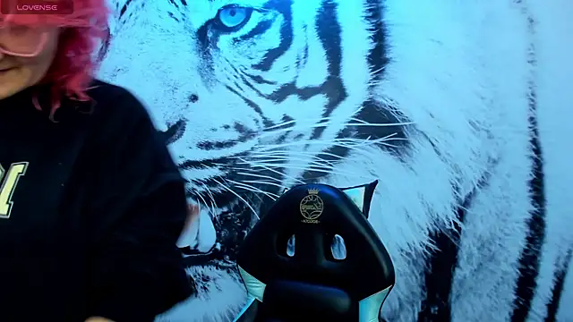 Salomeediaz  online show from 23, 2, 2025