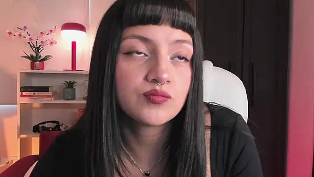 Snapshot of nahiapaws chatting on 5, 3, 2026 nahiapaws online show from 5, 3, 2026