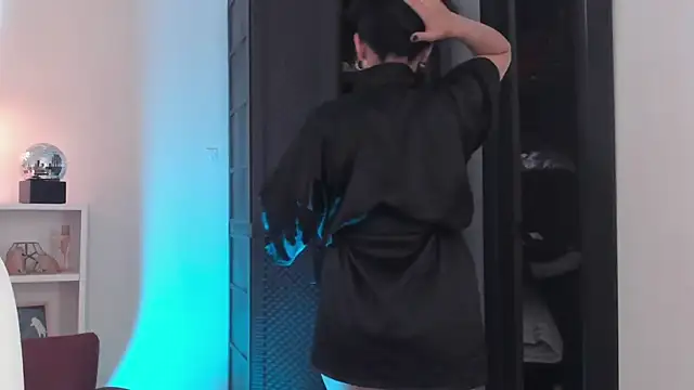 Snapshot of nahiapaws chatting on 11, 4, 2026 nahiapaws online show from 11, 4, 2026