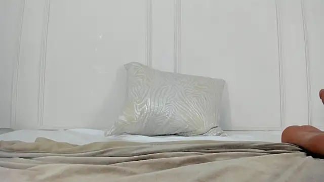 Mariapettit online show from 23, 1, 2025