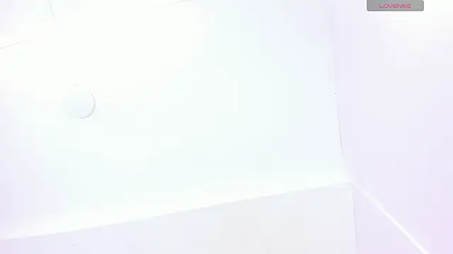 Snapshot of DaphneLloyd chatting on 11, 12, 2024 DaphneLloyd online show from 11, 12, 2024