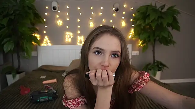 PamelaXX  online show from 12, 1, 2025