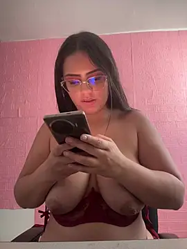 Snapshot of karol_9 chatting on 3, 3, 2025 karol 9 online show from 3, 3, 2025