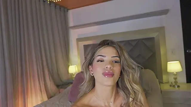 Snapshot of Ameliadickens chatting on 12, 3, 2026 Ameliadickens online show from 12, 3, 2026