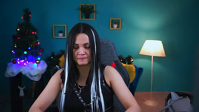 KarolinaRobinson online show from 13, 12, 2024