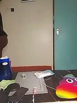 Snapshot of melaninebony1 chatting on 4, 4, 2026 melaninebony1 online show from 4, 4, 2026