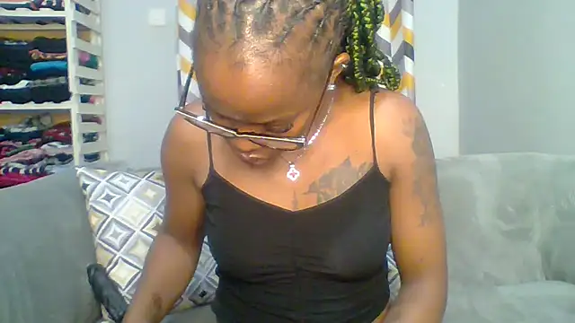 Snapshot of Petite_254 chatting on 23, 3, 2026 Petite 254 online show from 23, 3, 2026