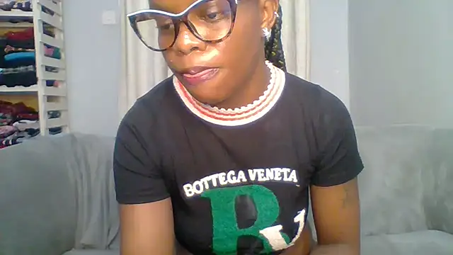 Snapshot of Petite_254 chatting on 26, 3, 2026 Petite 254 online show from 26, 3, 2026