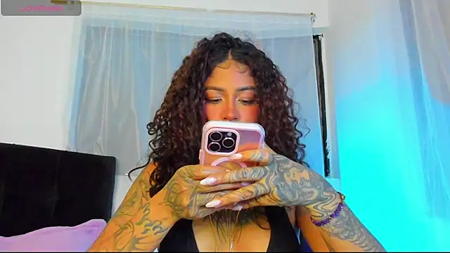 Snapshot of JuliaRose_ks chatting on 15, 5, 2026 JuliaRose ks online show from 15, 5, 2026