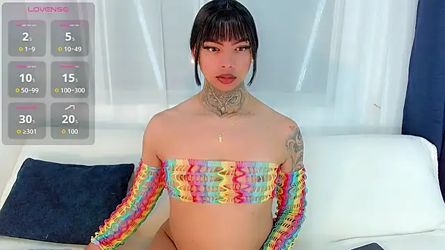 Snapshot of laura_sweett120 chatting on 17, 7, 2026 laura sweett120 online show from 17, 7, 2026