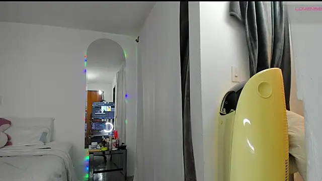 Snapshot of Jordyrodriiguez chatting on 4, 2, 2025 Jordyrodriiguez online show from 4, 2, 2025