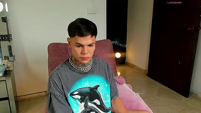 Snapshot of Jordyrodriiguez chatting on 18, 10, 2025 Jordyrodriiguez online show from 18, 10, 2025