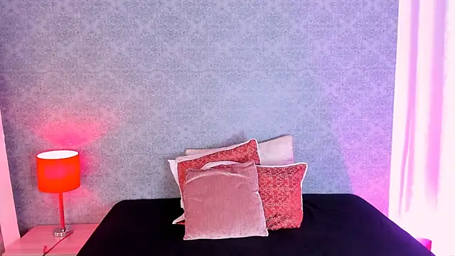 Snapshot of CatrinaRossi chatting on 10, 1, 2025 CatrinaRossi online show from 10, 1, 2025