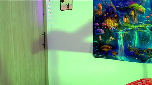 Snapshot of CatrinaRossi chatting on 3, 11, 2025 CatrinaRossi online show from 3, 11, 2025