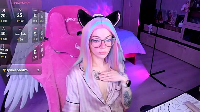 Snapshot of The_love_project chatting on 6, 11, 2025 The love project online show from 6, 11, 2025