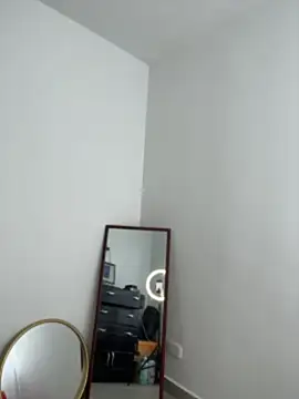 Snapshot of LauraCadwell chatting on 11, 4, 2026 LauraCadwell online show from 11, 4, 2026